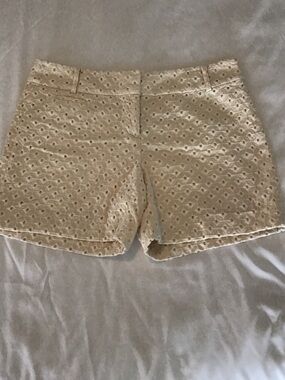 NWOT Women's Cream Eyelet Lace Shorts